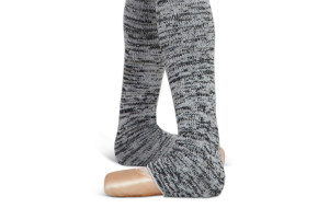 Subscribe to Dance Australia and receive FREE Capezio legwarmers!